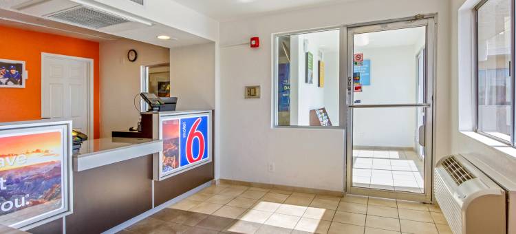 凤凰城北贝尔路6号汽车旅馆(Motel 6 Phoenix, AZ - North Bell Road)图片