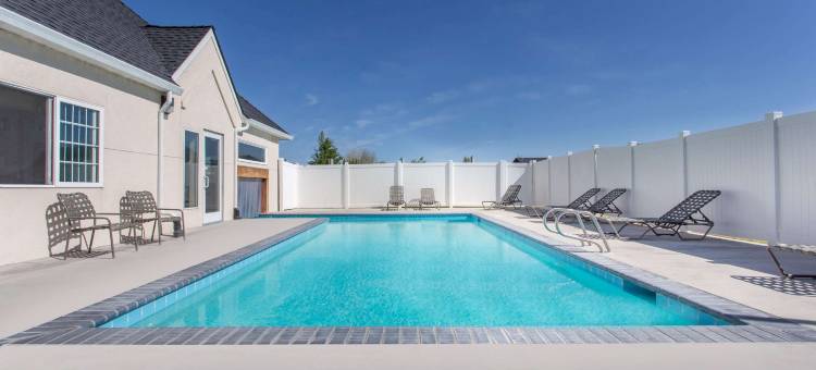 克拉马斯瀑布温德姆麦客达套房酒店(Microtel Inn & Suites by Wyndham Klamath Falls)图片