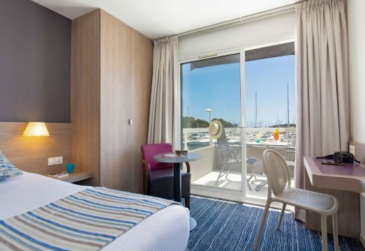 Best Western Plus Hotel la Marina Hotel Overview
