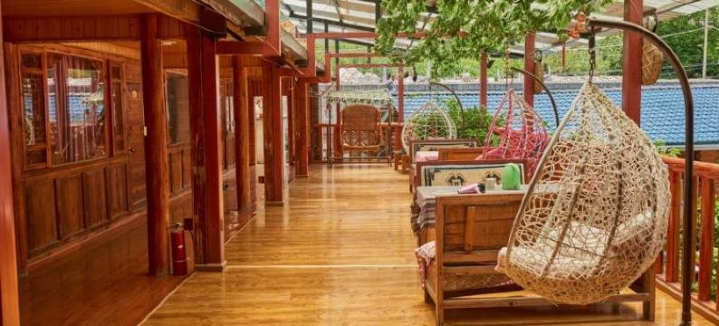 雪山阁客栈(东环线1号分店)图片