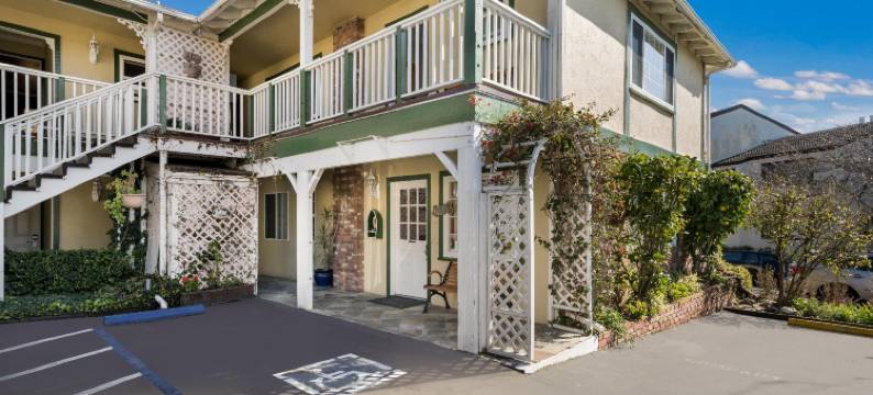 卡梅尔旅馆及套房(Carmel Inn & Suites)图片