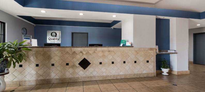 俄克拉何马市北凯艺套房酒店(Quality Inn & Suites Oklahoma City North)图片