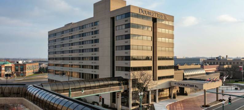 坎顿市中心希尔顿逸林酒店(DoubleTree by Hilton Canton Downtown)图片