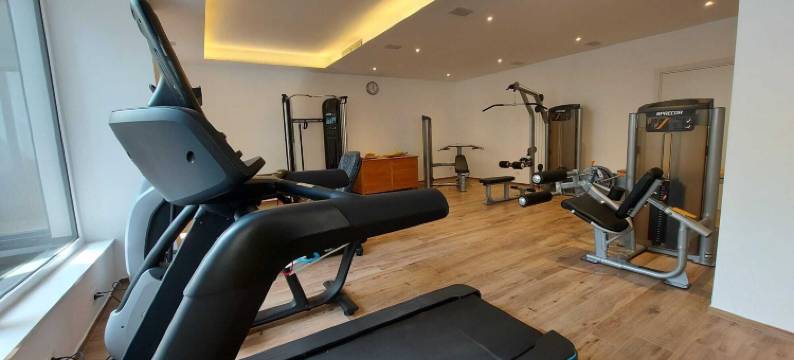 里瓦湖旅馆(Riva Lake Lodge)图片