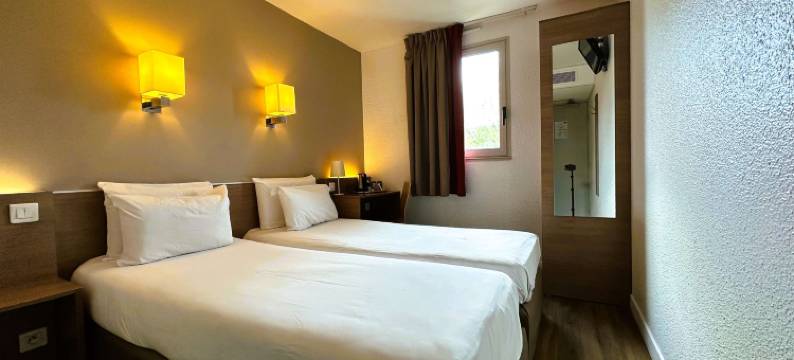 基里亚德布杰中央世博园酒店(Kyriad le Bourget Centre - Parc des Expositions)图片