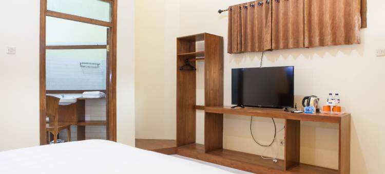 红多兹酒店-近巴鲁兰国家公园(RedDoorz Near Baluran National Park)图片