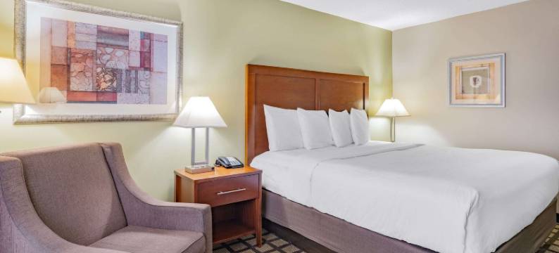 格尼呗盟套房酒店(Baymont by Wyndham Gurnee)图片