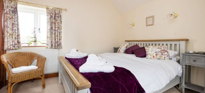 Just south of Shrewsbury. Sleeps 4. Beautiful rural setting - adequate parking.图片