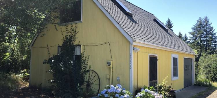 瓦雄岛迷人乡村别墅-距渡轮码头仅3分钟(Charming Vashon Island Cottage - Just 3 minutes from the ferry.)图片