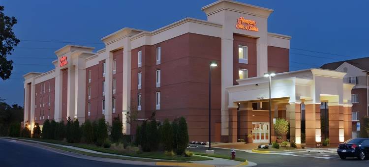 希尔顿欢朋套房酒店-赫恩登雷斯顿(Hampton Inn & Suites Herndon-Reston)图片