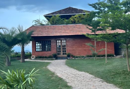 Oxy Valley Resort Hotel Overview