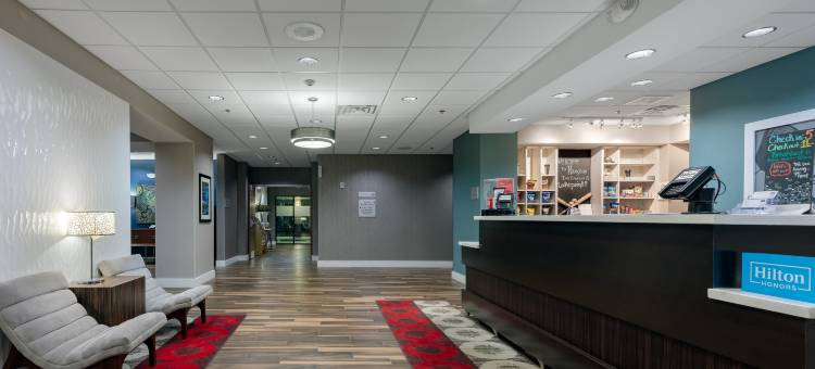 艾默生湖滨欢朋酒店(Hampton Inn Emerson LakePoint)图片