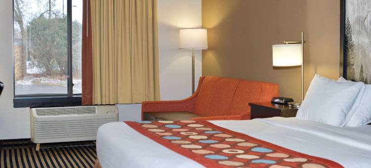 沃索速8酒店(Super 8 by Wyndham Wausau)图片