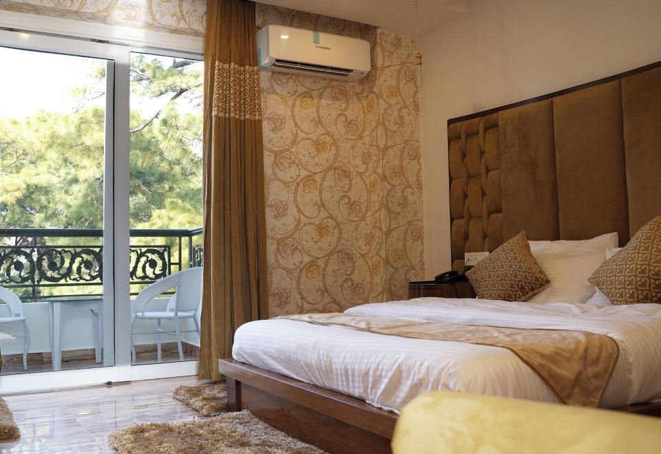 Hotel Saheb's Castle McLeodganj Hotel Overview