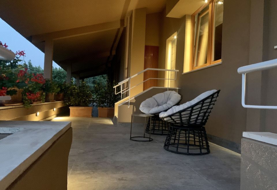 Villa Capodarco B&B Hotel Overview