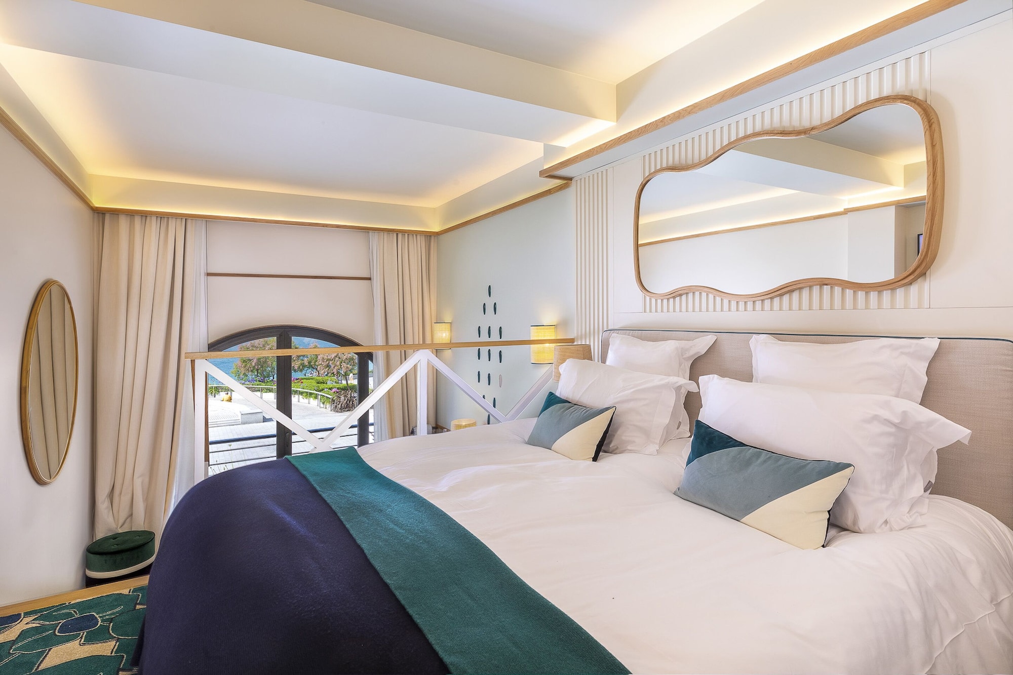 Hôtel le Café de Paris Over view