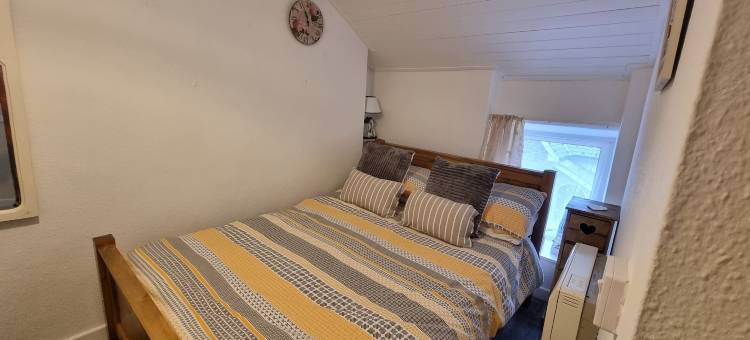 两卧室房屋 - 可住三人 - 宠物友好 - 花园 - 停车场(2 Bed House - Sleeps 3 - Pets - Garden - Parking)图片