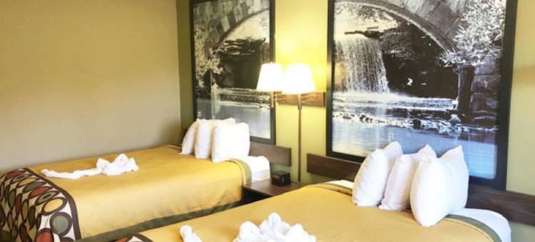 拉塞尔维尔速8酒店(Super 8 by Wyndham Russellville)图片