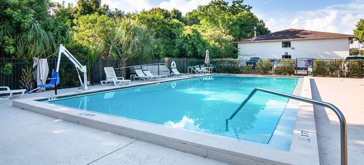 佛罗里达坦帕 - 博览会场 6 号汽车旅馆(Motel 6 - Tampa, FL - Fairgrounds)图片