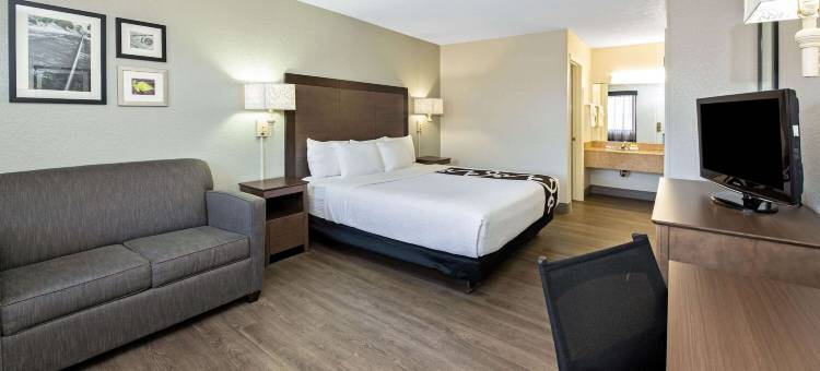 西棕榈滩-佛罗里达州收费公路拉昆塔温德姆酒店(La Quinta Inn by Wyndham West Palm Beach - Florida Turnpike)图片