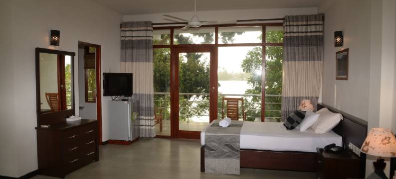 富士畔酒店(Riverside Inn Fuji)图片