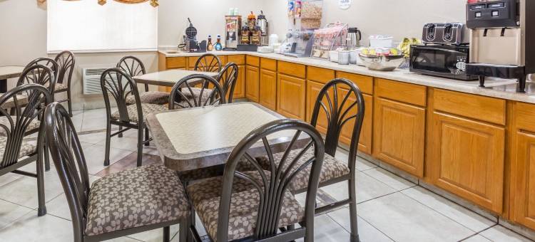 罗克福尔斯-施特林地区速8酒店(Super 8 by Wyndham Rock Falls Sterling Area)图片