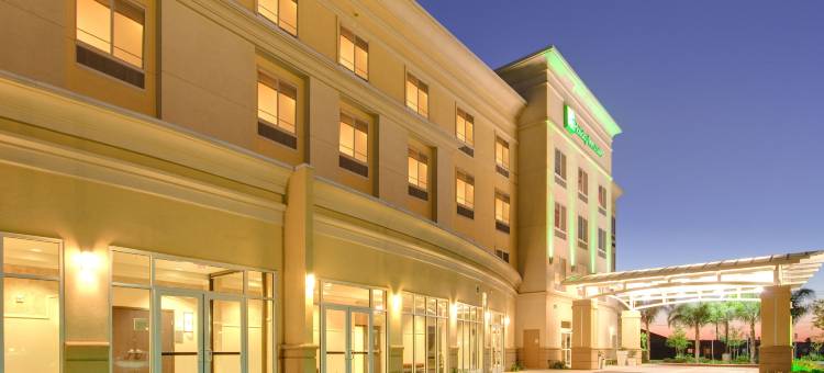Holiday Inn & Suites 贝克斯菲尔德北(Holiday Inn & Suites Bakersfield)图片