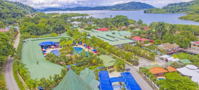 罗兰戈尔菲托度假酒店(Hotel Casa Roland Golfito Resort)图片