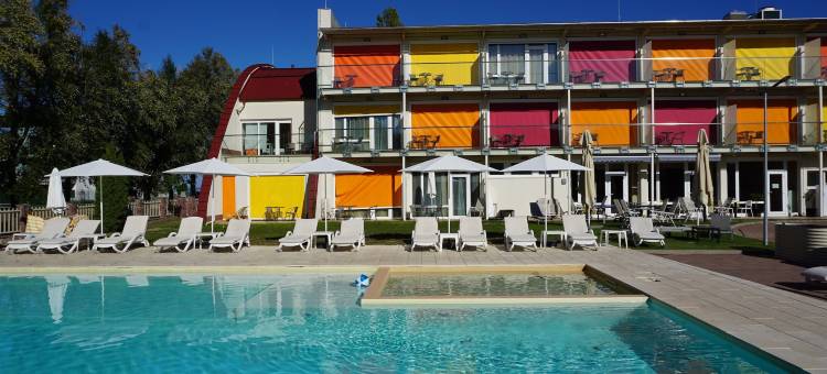 Colors Holiday Hotel图片