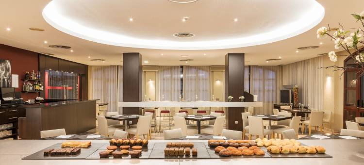 巴达霍斯幻觉高尔夫住宿(Ilunion Golf Badajoz)图片