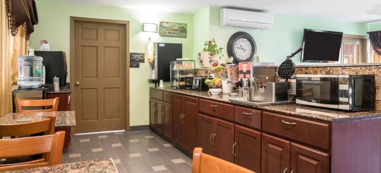 图旺达罗德威酒店(Rodeway Inn Towanda)图片