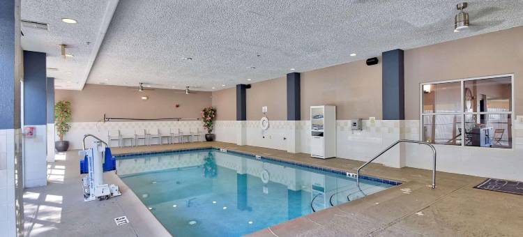 由雷迪森乡村酒店和套房奥卡拉西南(Country Inn & Suites by Radisson Ocala Southwest)图片