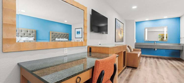 伊克诺旅馆套房(Econo Lodge Inn & Suites)图片