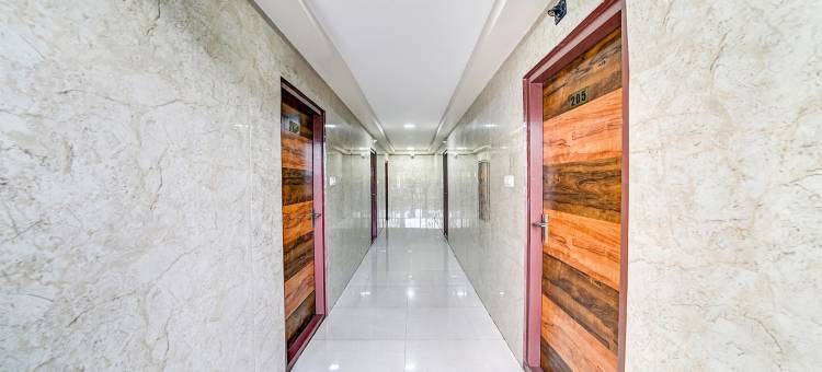 Fabhotel 斯里尼瓦萨旅馆(FabHotel Srinivasa Guest House)图片