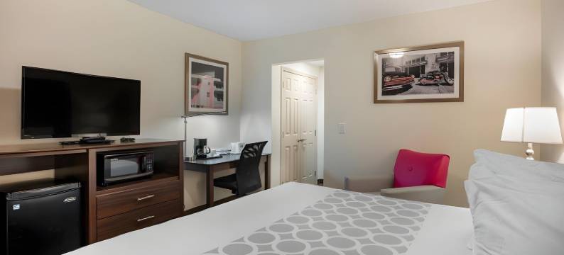 罗德威旅馆-近好莱坞海滩(Downtown Hollywood Gardens Inn & Suites)图片