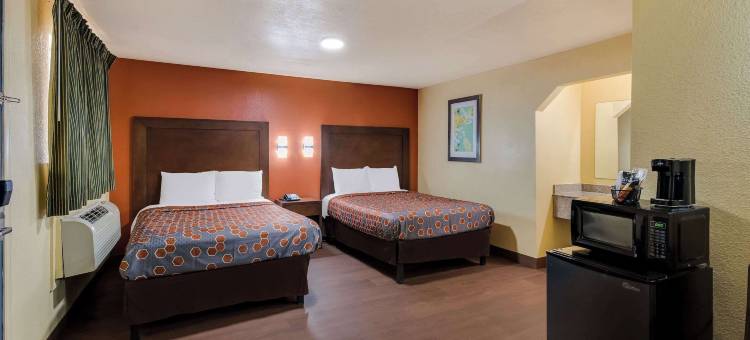 路德道旅馆和套房东部(Rodeway Inn & Suites East)图片