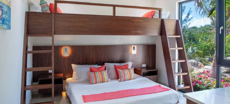 Aqua Serenity , 4 Bedroom , 5 Bathroom Beachfront Luxury  Villa图片