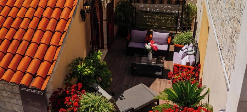 特罗吉尔之星别墅(Old Town Villa Trogir Stars with Free Parking)图片