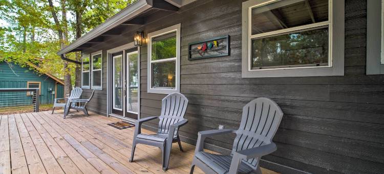 Cape Royale小屋，带火坑和水景(Cape Royale Cottage w/ Fire Pit & Water Views)图片