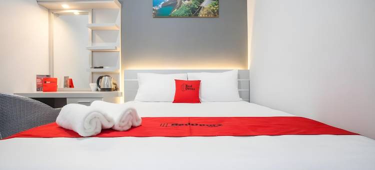 红多兹Plus酒店-近玛琅国立理工学院(RedDoorz Plus Near Politeknik Negeri Malang)图片