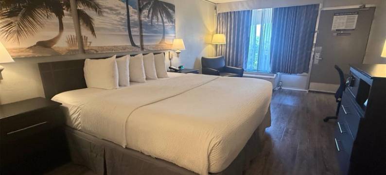 劳德代尔堡-奥克兰公园机场北戴斯酒店(Days Inn by Wyndham Fort Lauderdale-Oakland Park Airport N)图片