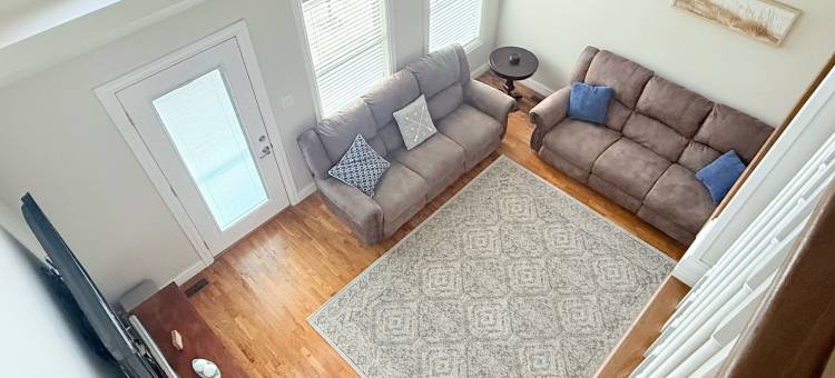 湖畔轻松三层住宅(Lake It Easy 3 Level Home)图片