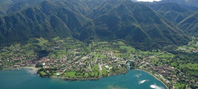 Holiday Home in Lombardy by Lake Idro图片