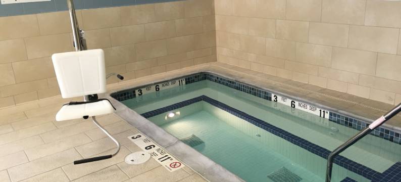 智选假日套房酒店奥斯威戈(Holiday Inn Express & Suites OSWEGO by IHG)图片