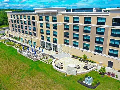 伊丽莎白敦北智选假日套房酒店