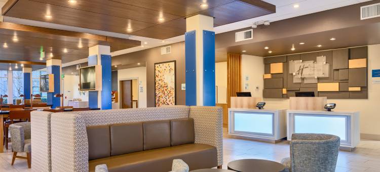 塞勒姆北凯泽尔智选假日套房酒店(Holiday Inn Express & Suites Salem North - Keizer)图片