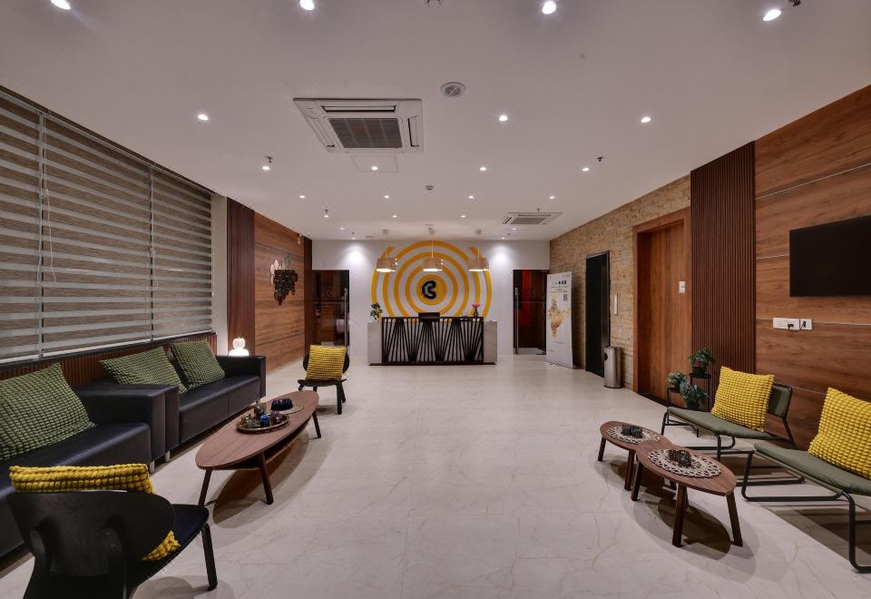 Click Hotel Vista-International Airport Hotel Overview