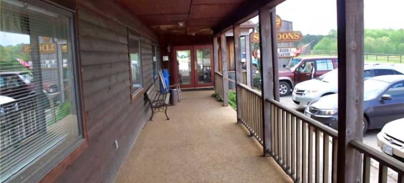 OYO 凯斯维尔谢尔顿汽车旅馆 靠近360号公路(Sheldon's Motel by OYO Keysville Near Hwy 360)图片