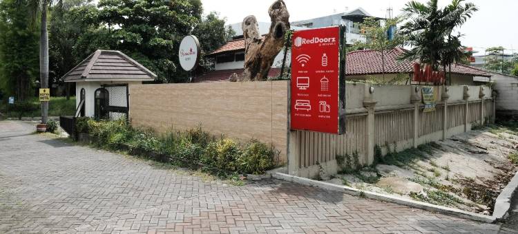 红门酒店@维阳2号(RedDoorz @ Wiyung 2)图片