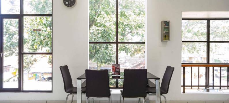 红多兹酒店-近BSD城埃卡医院(RedDoorz Near Eka Hospital BSD City)图片